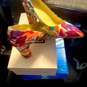 COPY - Brand new Ivanka Trump medium Pink Fabric nice spring shoe size 9